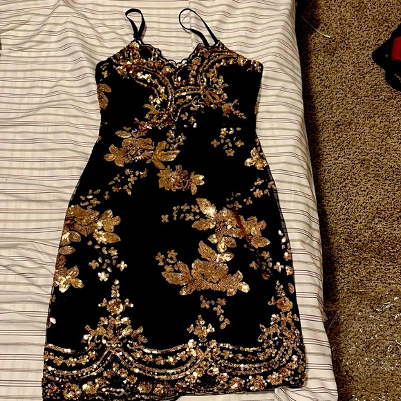 SHEIN Dresses & Skirts - Dress size small, SHEIN and never been used.